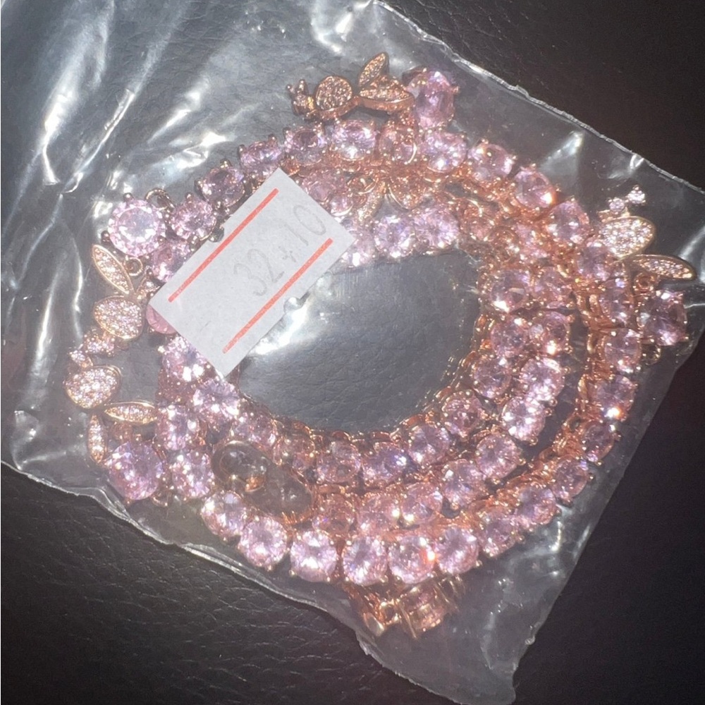 Elegant Pink Crystal necklace Playboy charms super cute brand new untouched